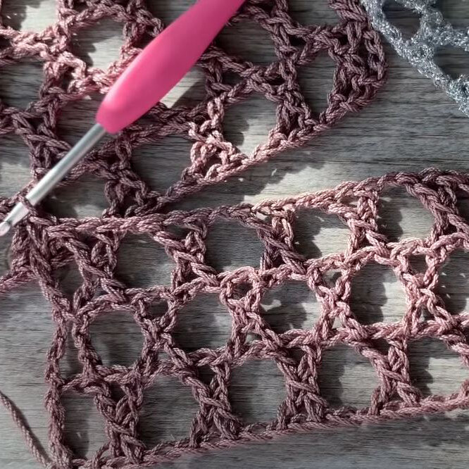    Сеточка крючкомИсточник: Скриншот из видео