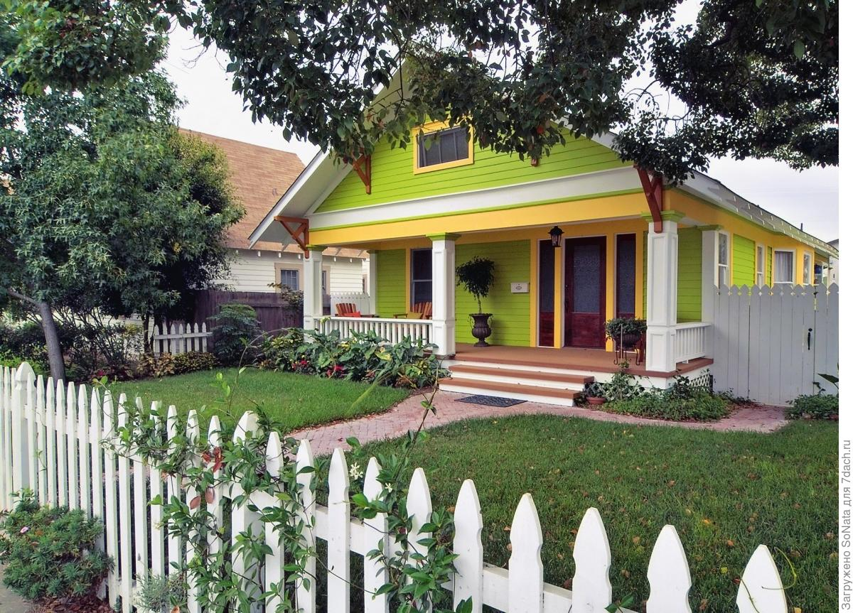 Dispatch From New Orleans Exterior house colors, Exterior colors, Green house ex