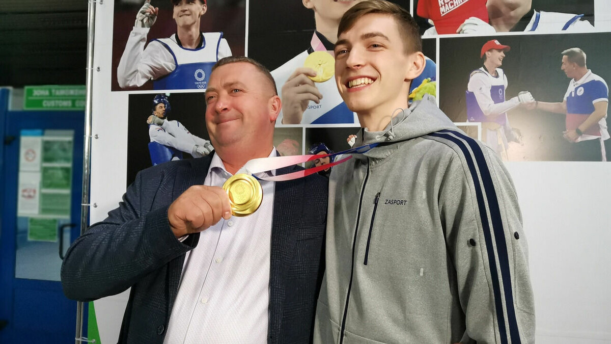     На чемпионат отправится 14 спортсменов из России.