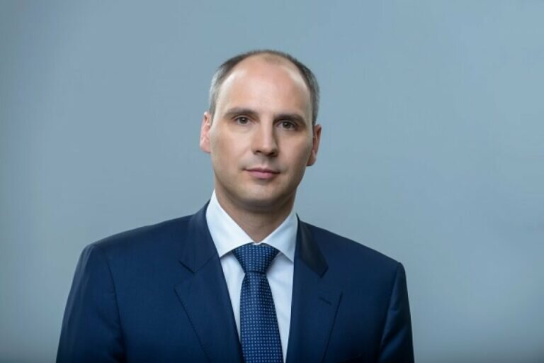    Губернатор Оренбуржья Денис Паслер поздравил пограничников с профессиональным праздником Белов Михаил Александрович