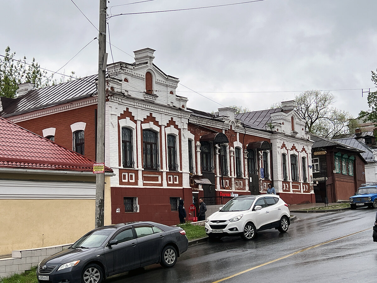 Городское поселение город городец. Дом купца гришаева городец. Невьянск усадьбы. Деревянное зодчество иркутска. Иваново город купеческий дом.
