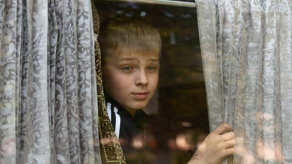    Детей вывозят из Белгородской области Автор фото: Канал Вячеслава Гладкова