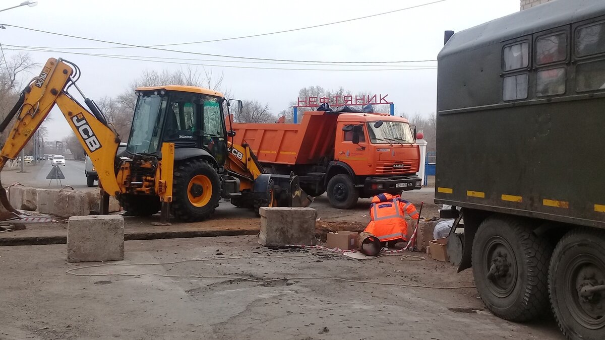     С начала 2022 года на третьем северном коллекторе произошло семь новых провалов. Об этом на деловом понедельнике сообщил первый заместитель директора «Водоканала» Марат Салахов.