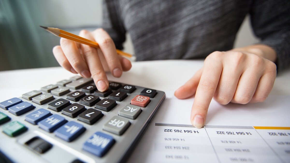    Почему в России ограничили право на микрозаймы