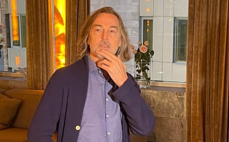    Фото: соцсети Никаса Сафронова Мария Моссур