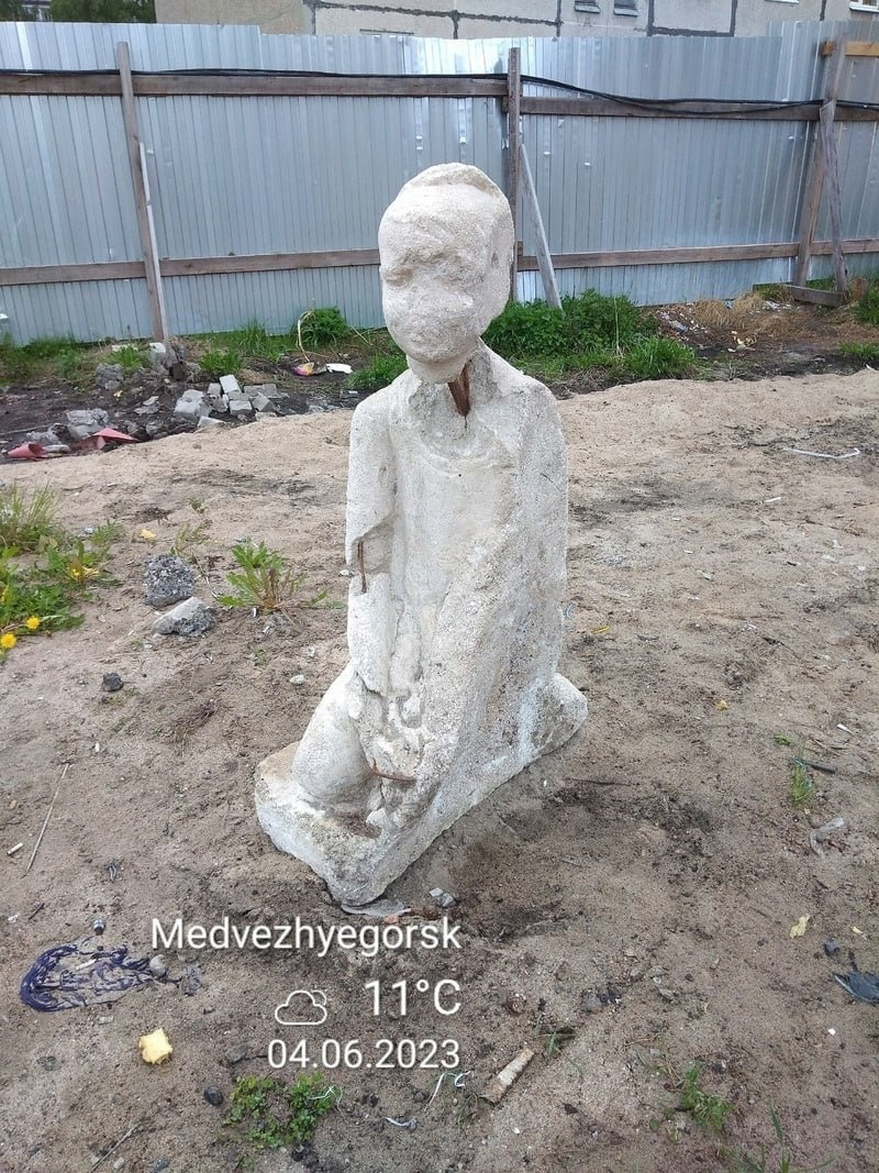    На стройке в Медвежьегорске откопали белую статую КАРЕЛФОРНИЯ NEWS | Петрозаводск и Карелия