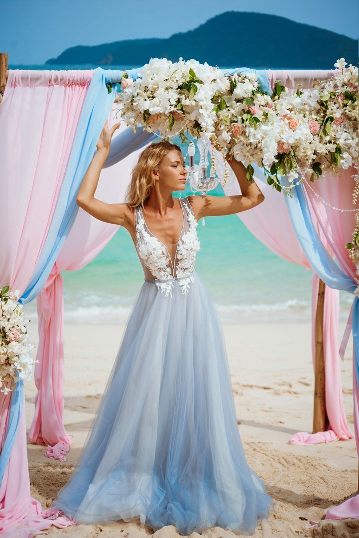 Хоть в ЗАГС не ходила, но фотосессию в платье сделала