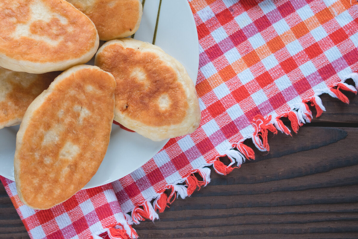 Свежие пирожки с начинкой