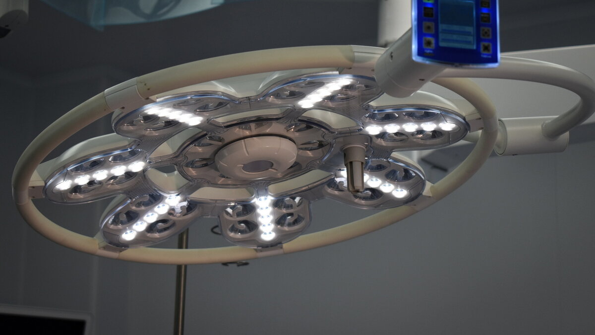     Состояние троих рабочих, пострадавших в результате пожара на ГРЭС в Новочеркасске, оценивается как средней степени тяжести, пишут СМИ.