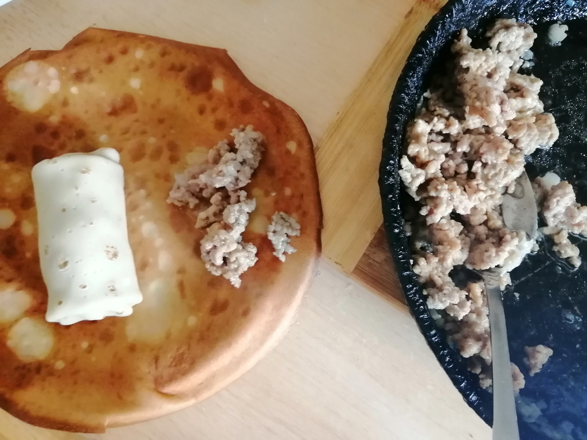 Фаршируем блинчики) 