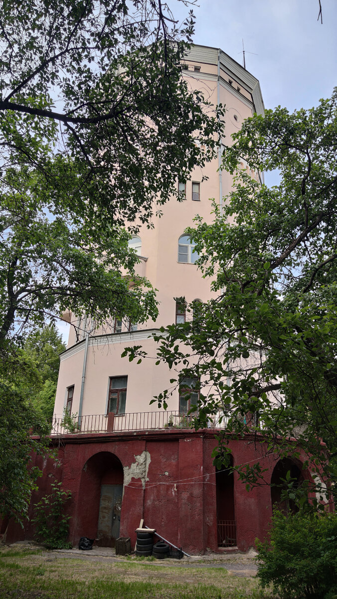 Дом водонапорная башня в Туле