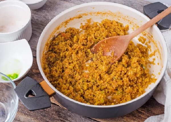 Булгур с овощами на сковороде — это традиционный турецкий рецепт на сковороде, который подойдет вам как нельзя лучше если вы ищете новый и вкусный гарнир или пытаетесь заставить свою семью питаться...-5