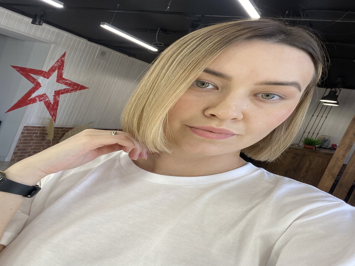 Так выглядят мои волосы просто посушены феном. Без средств.