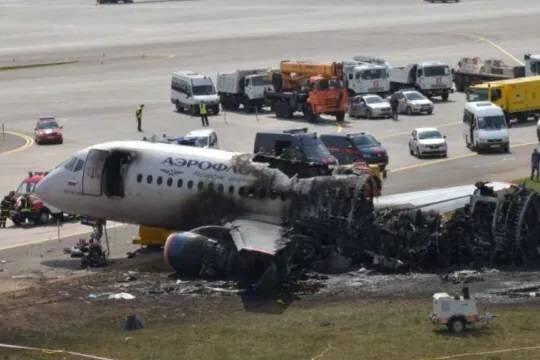    Пилота сгоревшего в Шереметьево SSJ100 «Аэрофлота» Дениса Евдокимова приговорили к шести годам колонии-поселения