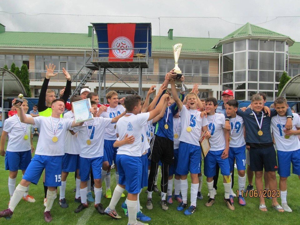    Севастопольская команда - чемпионы Крыма