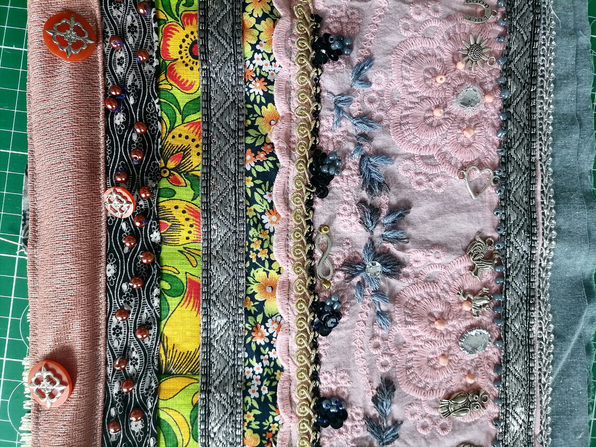 Это вторая сторона сумки