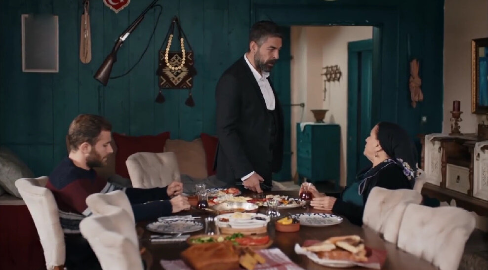 сериал ты расскажи карадениз фатих. фатих метин турецкий сериал. ты расскажи, карадениз сериал беррак. сайгин сойсал право на престол. бестемсу оздемир грязные деньги и любовь.