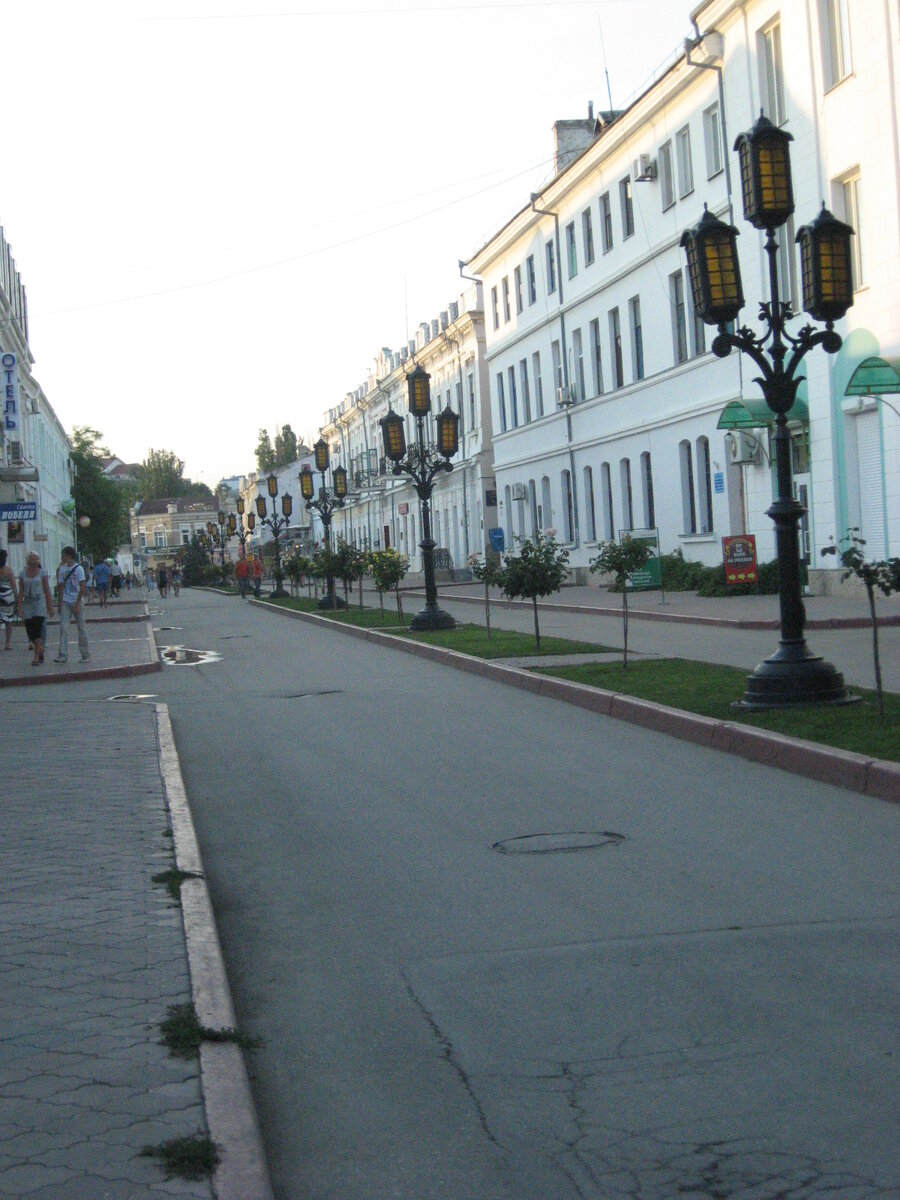 То самое лето 2010. Центр Феодосии.