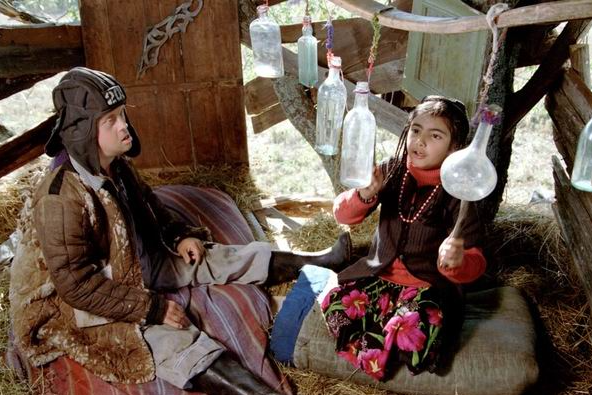 Кадр из фильма "Старухи" (2003)