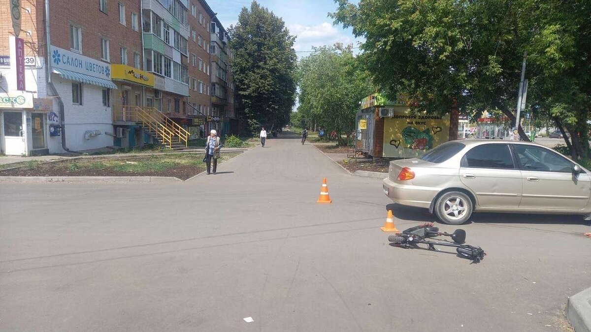     Еще одно ДТП, в котором пострадал юный водитель электросамоката, произошло 30 июня в Ижевске.