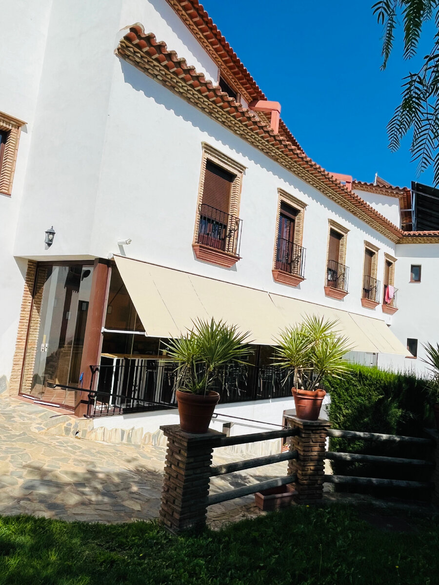 « наш» отель в Galaroza . 