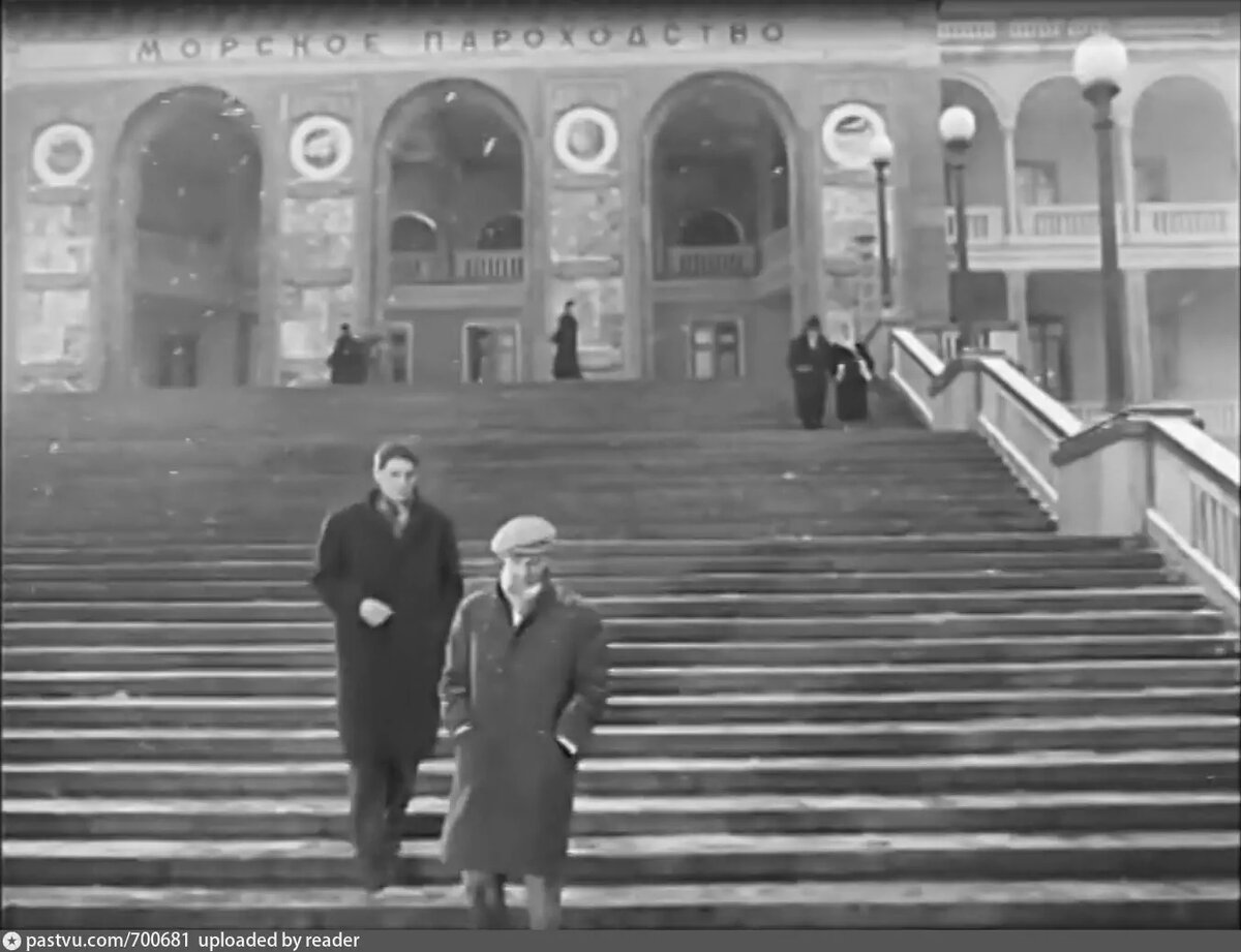 Кадр из фильма "Коллеги"