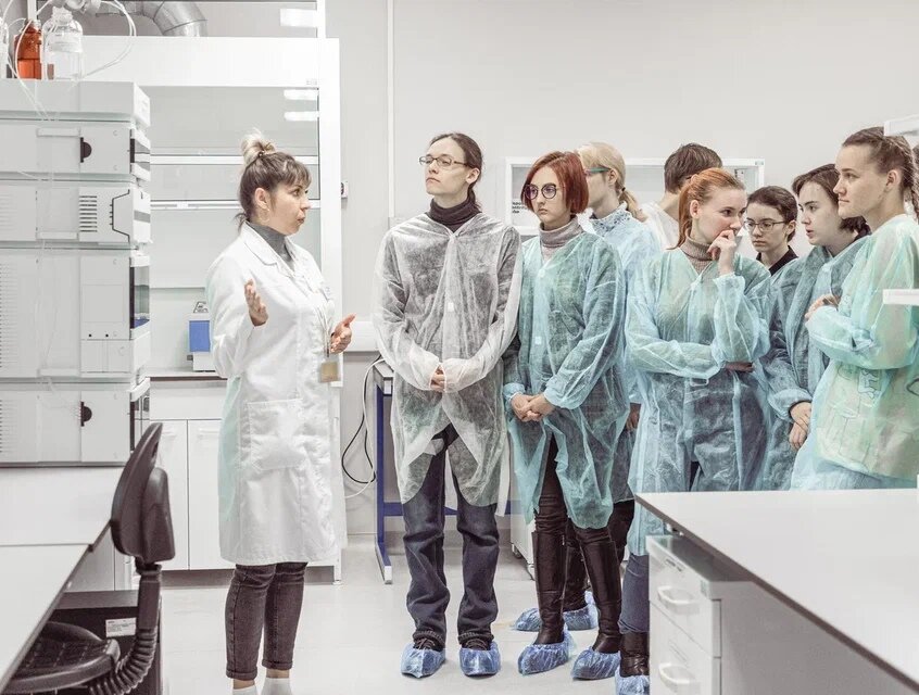 Фармацевтическому заводу «Скопинфарм» – одному из крупнейших инвесторов Рязанской области – требуются химики, технологи, лаборанты и инженеры