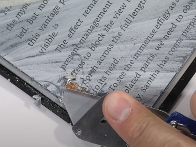    Ридер Amazon Kindle Scribe проверили на прочность ножом и огнём [ВИДЕО]