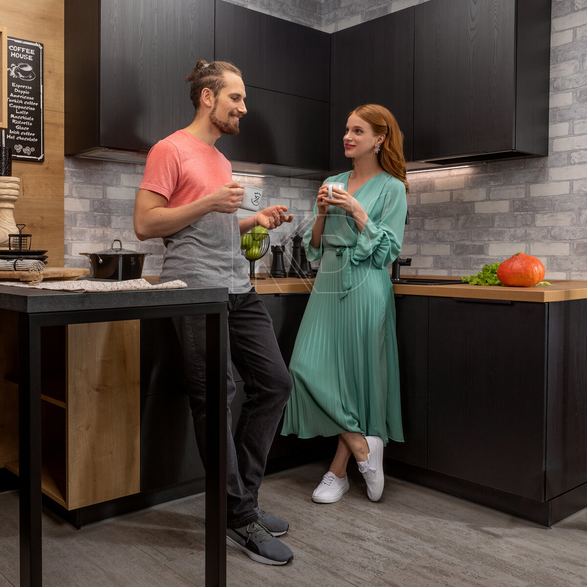 В компании «Кухонный Двор» не просто создают для Вас новый гарнитур, а оказывают полный  цикл пред- и постпродажного сервиса