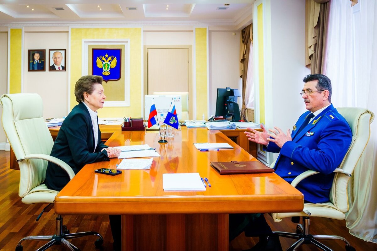   Прокурорский визит