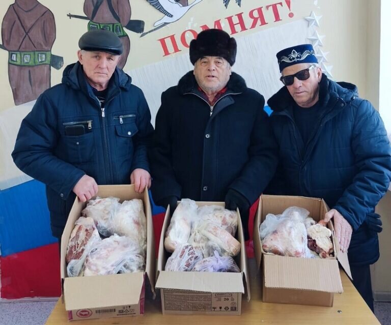    Мясо, чак-чак и лекарства отправляют бойцам оренбуржцы из разных территорий региона Инна Гизатулина