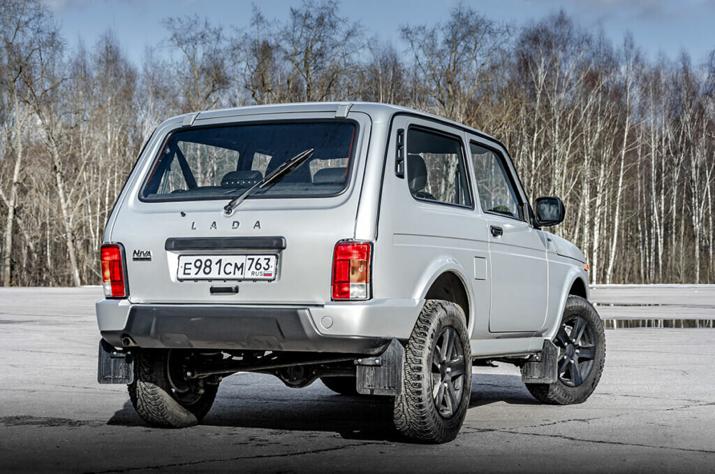 В продажу вернулись «Нивы» в самых дорогих комплектациях: рассказываем ...