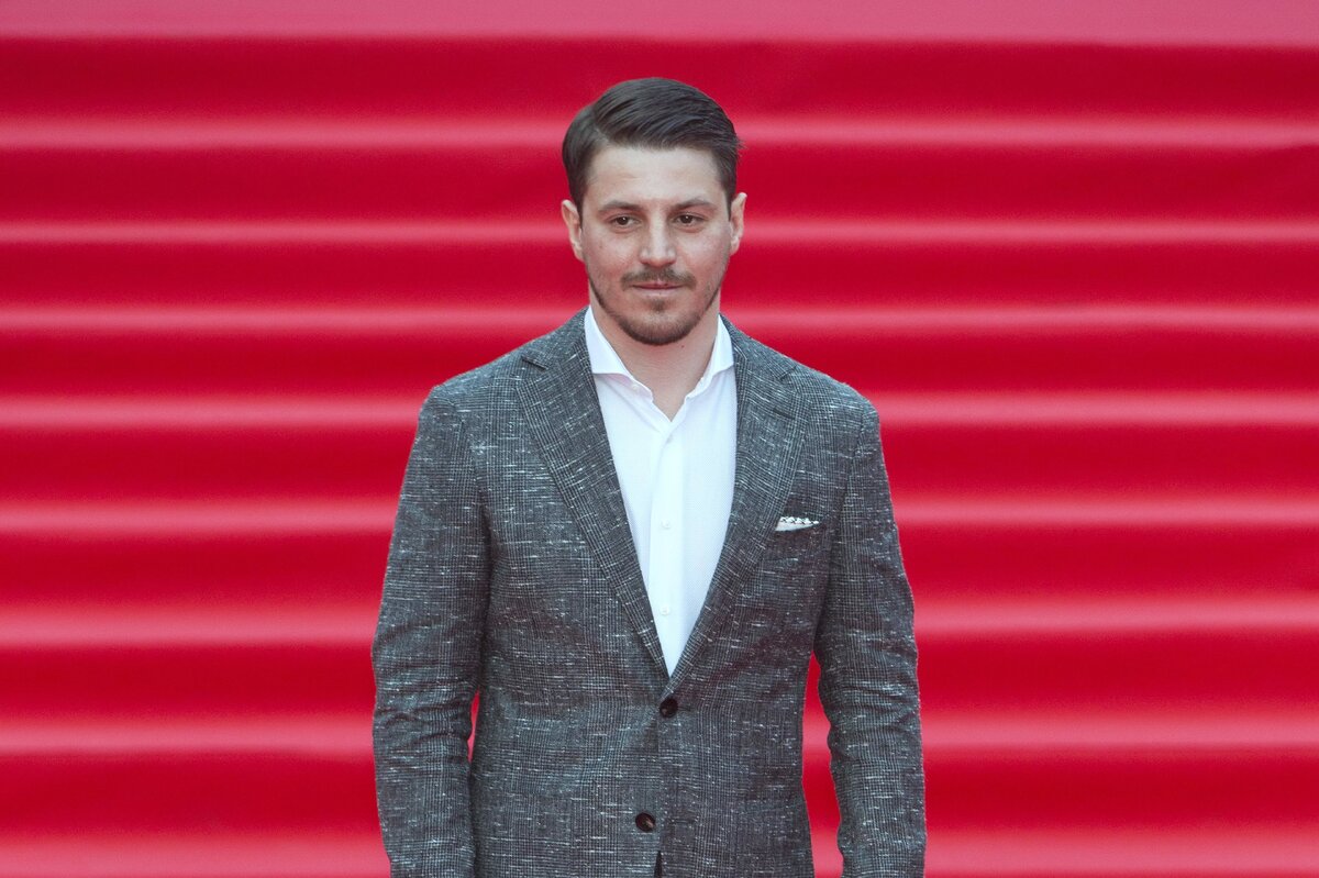     "Не трогайте, вам будет больно от меня": Гела Месхи опубликовал странный пост с фотографией Екатерины Климовой