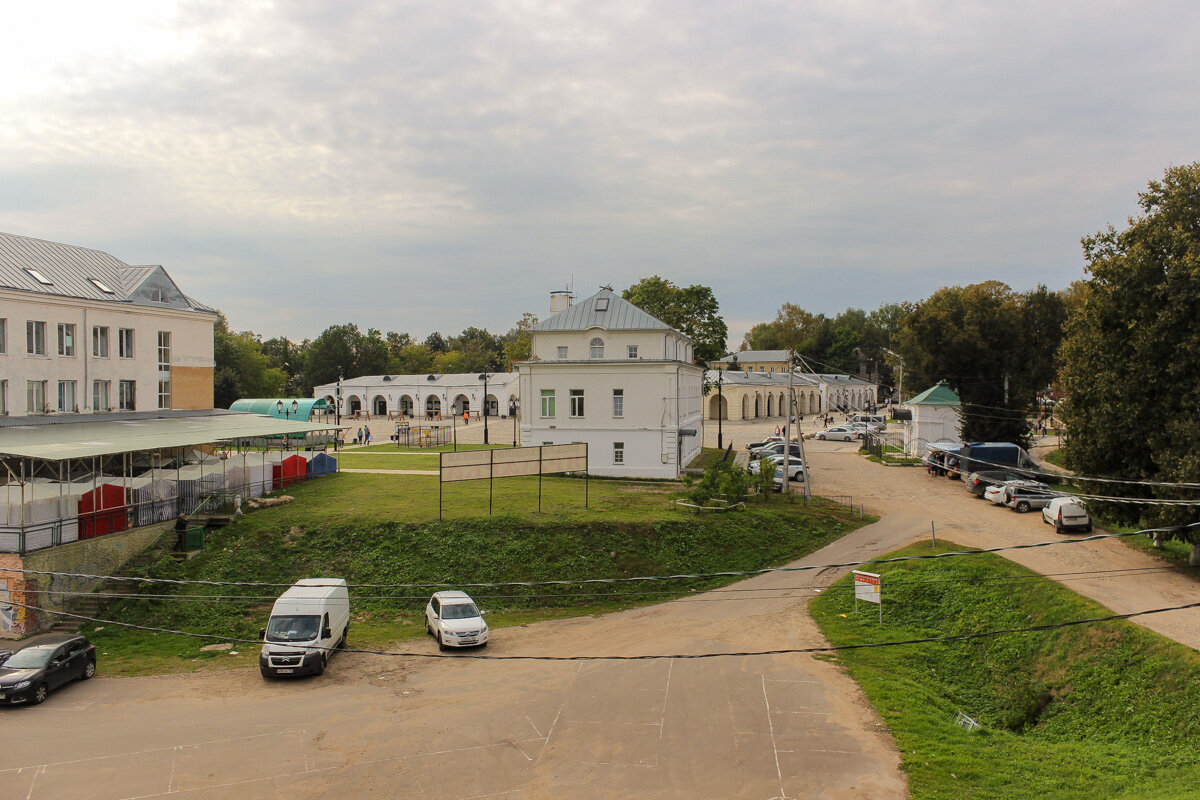Точный адрес - Советская площадь, 1