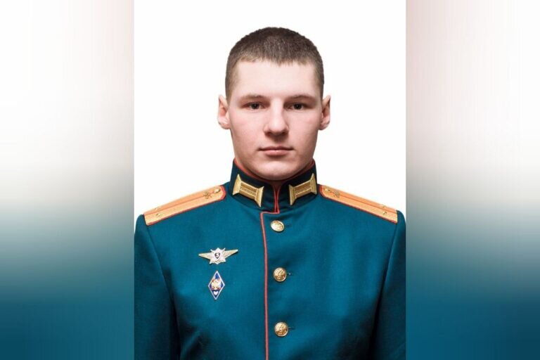    Уроженца Бугурусланского района, участника СВО Ивана Суслова наградили медалью Суворова Кристина Просвиркина