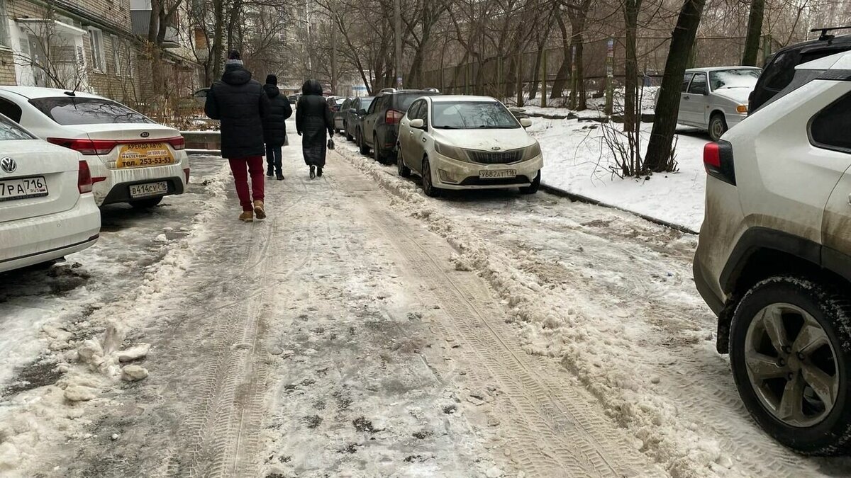     В Казани собираются ограничить движение на двух участках улицы Некрасова. Соответствующее распоряжение подписал заместитель главы исполнительного комитета города Игорь Куляжев.