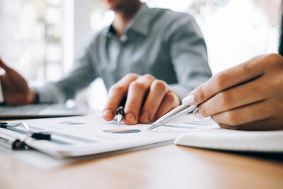   Работа с документами © Adobe Stock