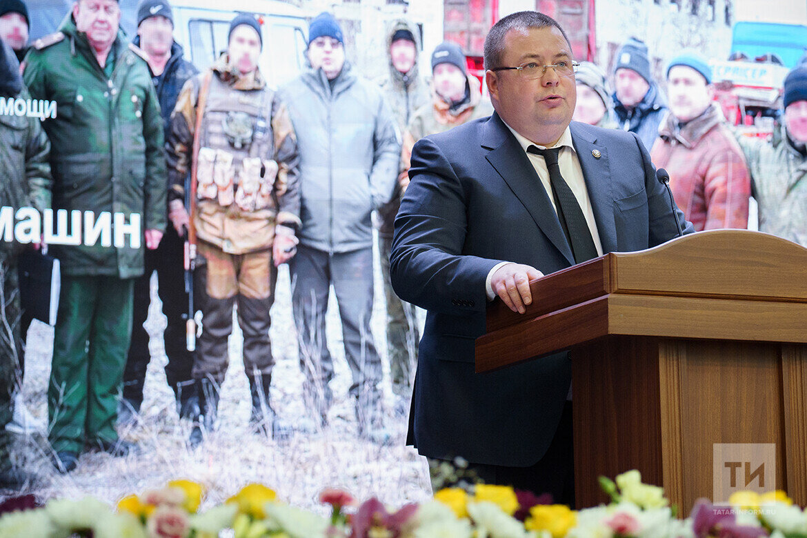 ​Сергей Демидов отчитался, с какими результатами завершил год Алексеевский район. Фото: © Владимир Васильев / «Татар-информ»