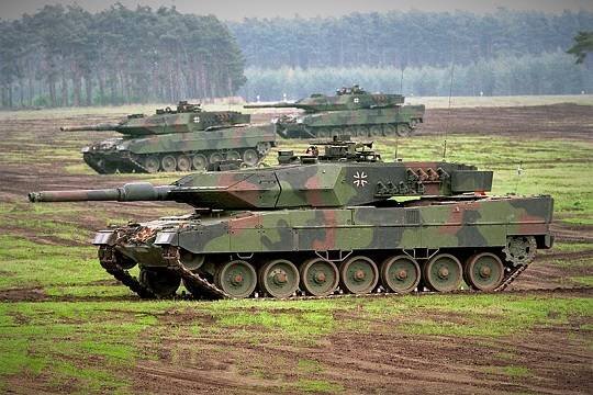    Олаф Шольц призвал страны ЕС поставить Украине танки Leopard 2