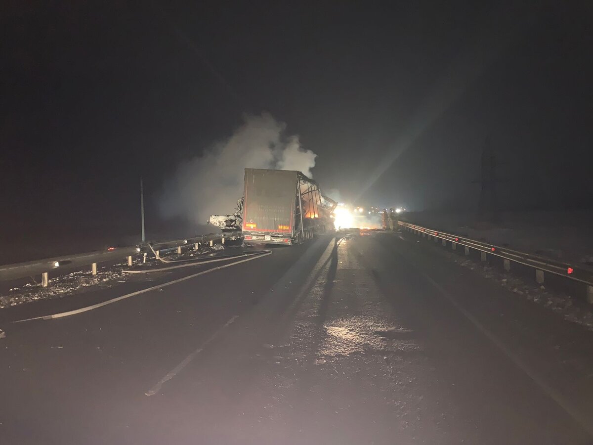    На трассе Самара-Оренбург в смертельном ДТП погибли два водителя фур Кристина Просвиркина