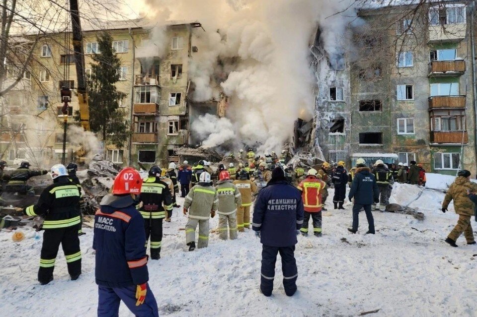     При взрыве в Новосибирске погибли 13 человек, 21 пострадал Вячеслав АШУРКОВ