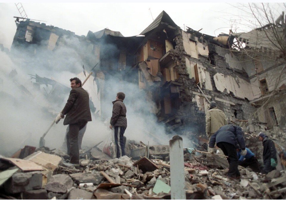     Разрушения в Спитаке. Фото Романа Подэрни /Фотохроника ТАСС/
