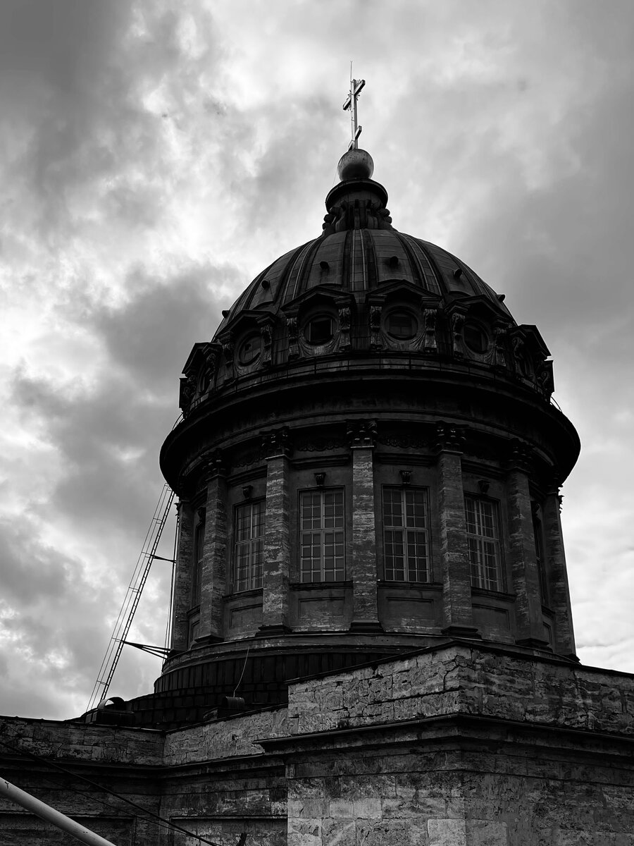 Готика-стайл, всегда его любила