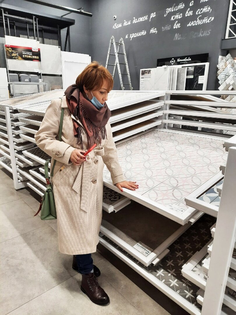 Дизайнер Шемпелева Ирина в магазине Мир Плитки