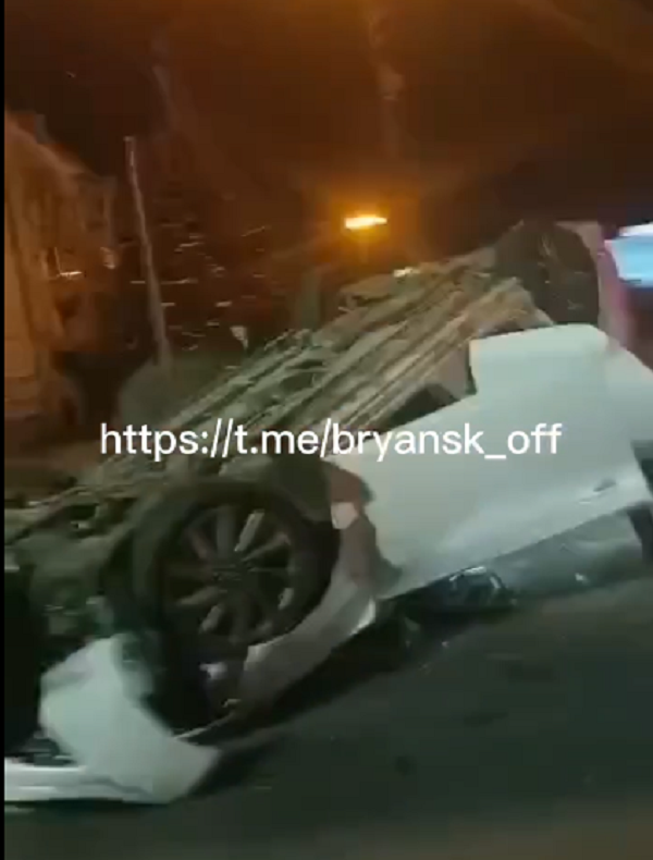    Удирал пьяным от гаишников: стало известно, почему в Брянске ночью на пересечении проспекта Ленина и Красноармейской перевернулся лихач на белой иномарке avchernov