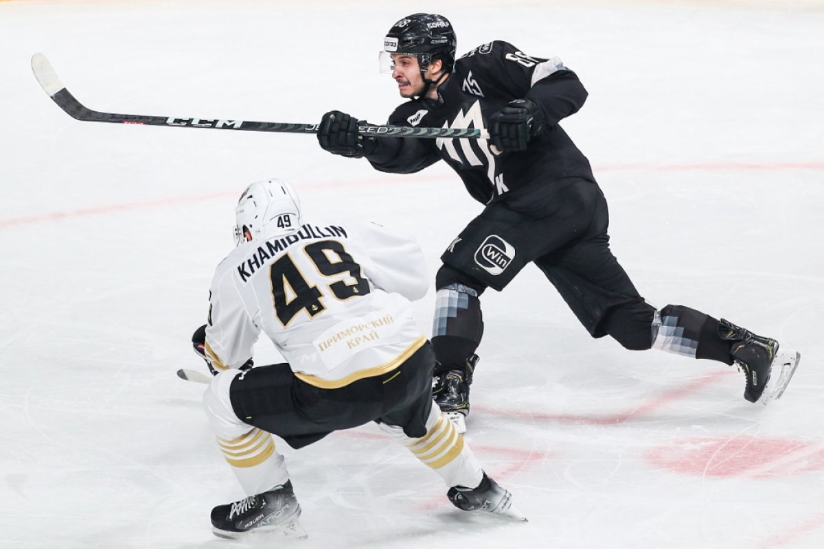    Челябинский «Трактор» уступил «Адмиралу» в овертайме