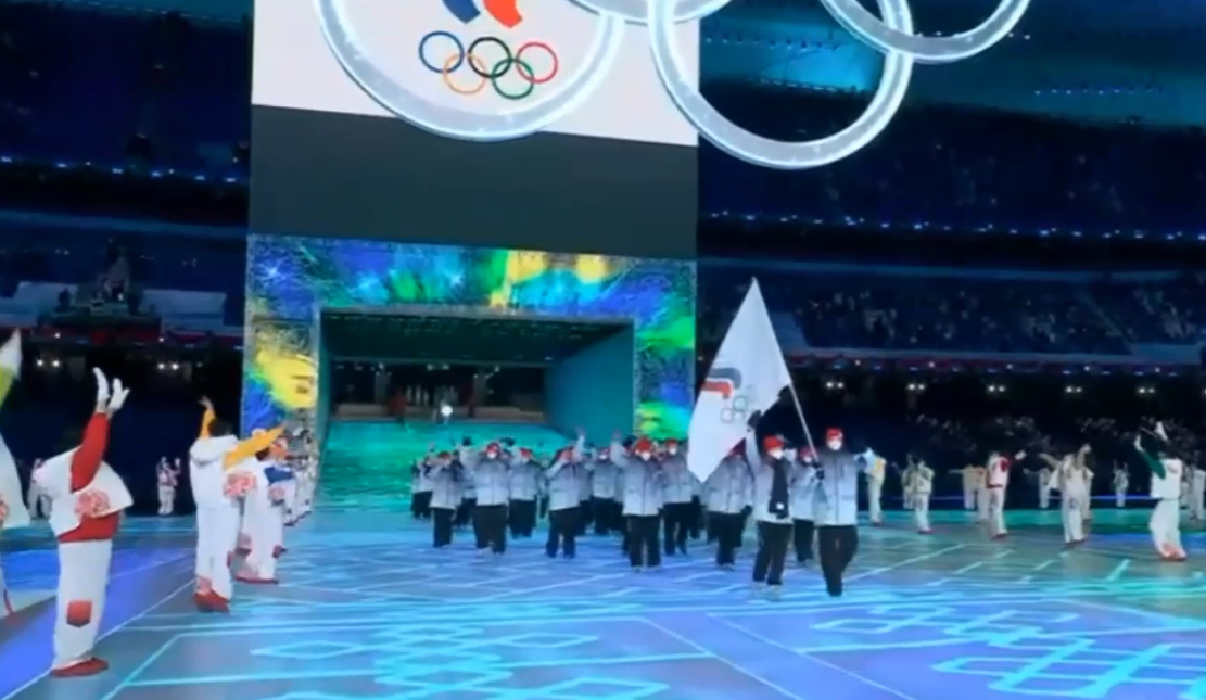    В последнее время с новой силой опять поднялась шумиха, что нечего российским спортсменам было ехать как на прошедшую, так и на следующую олимпиаду и выступать под белым флагом.