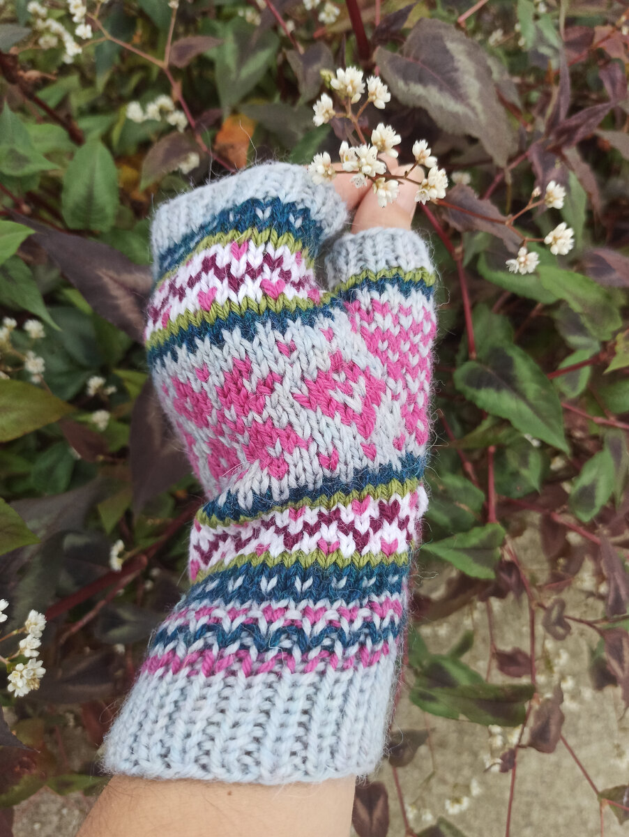 Жаккардовые митенки