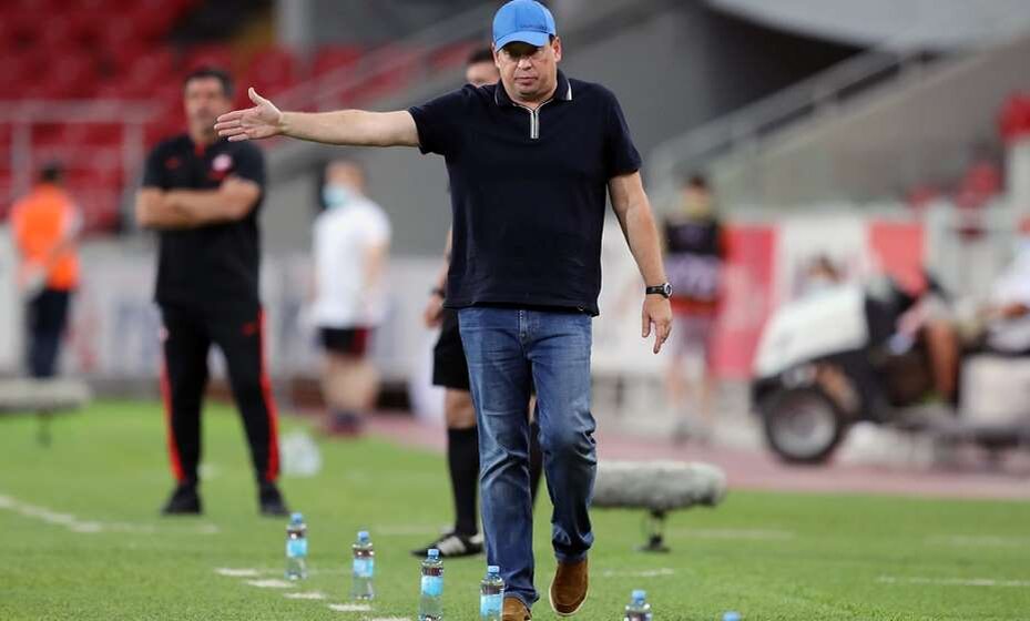    Слуцкому посоветовали сменить профиль, чтобы отдохнуть от футбола. Фото: РПЛ