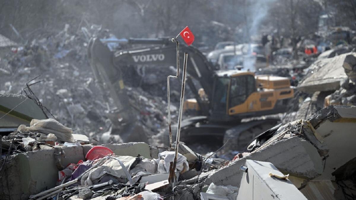    Последствия землетрясения в Турции:Anadolu Agency / Contributor/ Getty Images